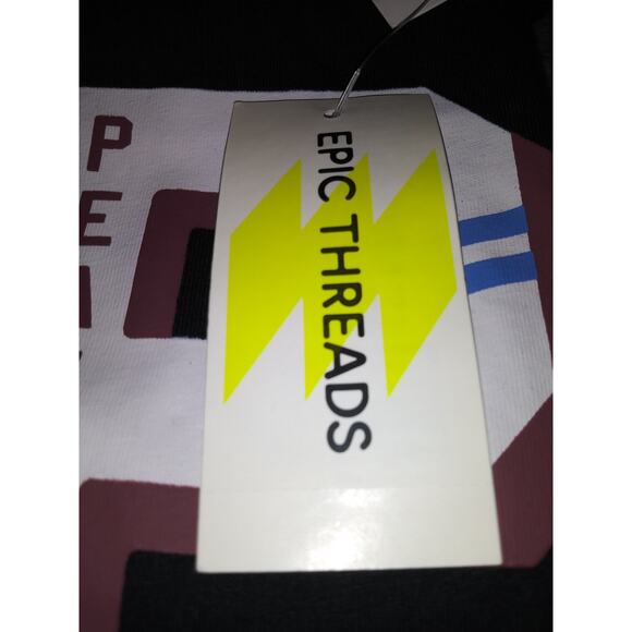 NWT Epic Treads Boy's T-Shirt Short Sleeve Peanuts Black L - Picture 9 of 11